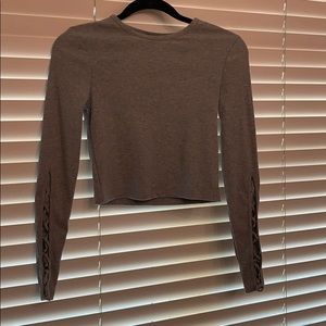 Crossed sleeves topshop crop top